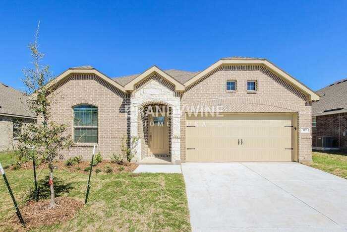 122 Jenkinson Dr - Photo 2 of 30