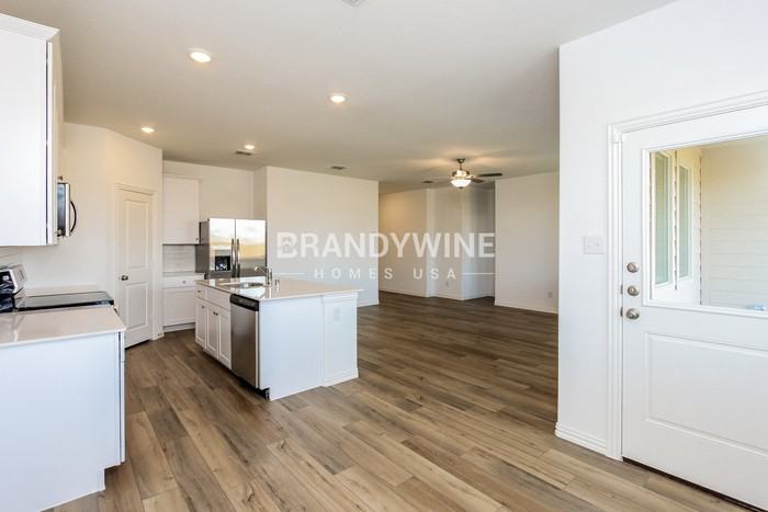 122 Jenkinson Dr - Photo 7 of 30