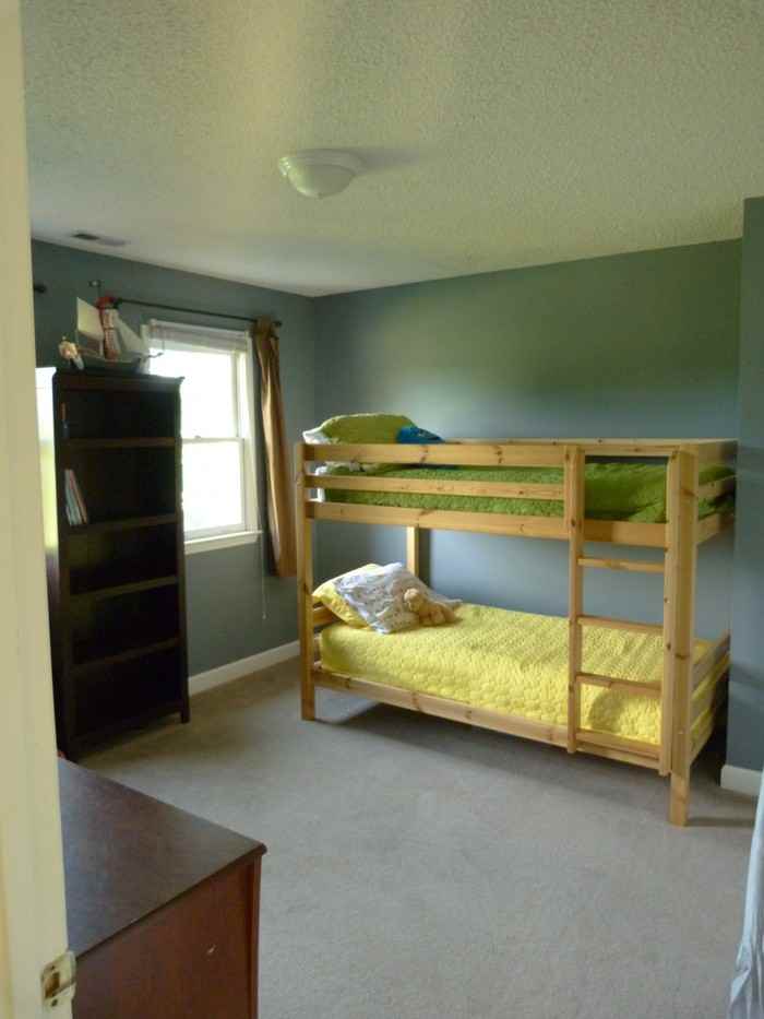 211 Sandlewood Dr - Photo 4 of 15