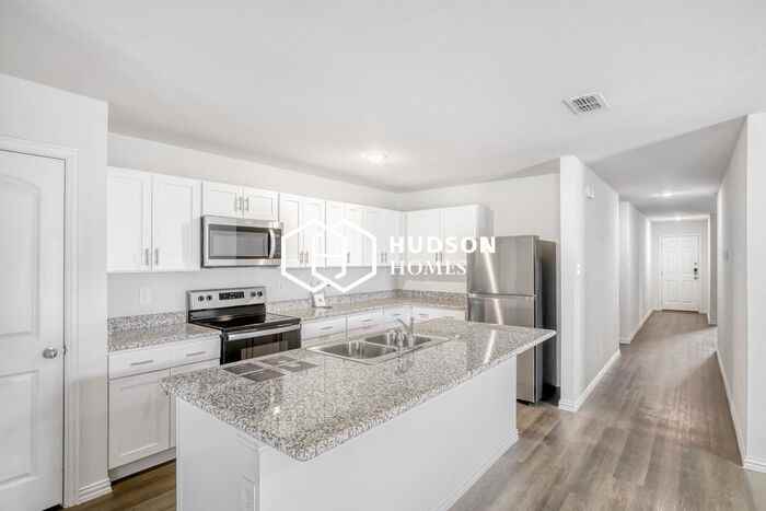 417 Shorty St - Photo 5 of 14