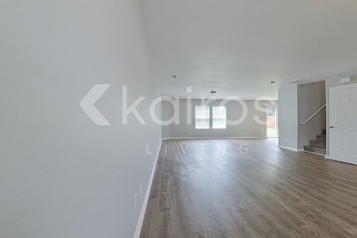 326 Kenneth Blvd Nw - Photo 2 of 24