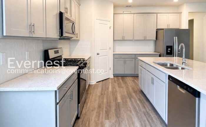 7762 Plymouth Dr - Photo 3 of 28