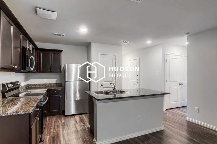 1324 N 34th St - Photo 6 of 13