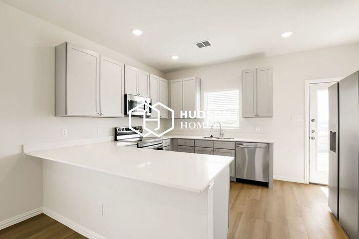 1111 Sky Summit Ct - Photo 3 of 12