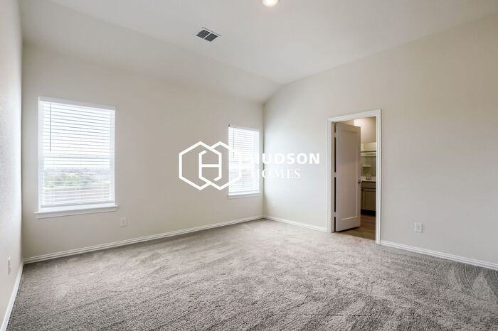 1111 Sky Summit Ct - Photo 4 of 12