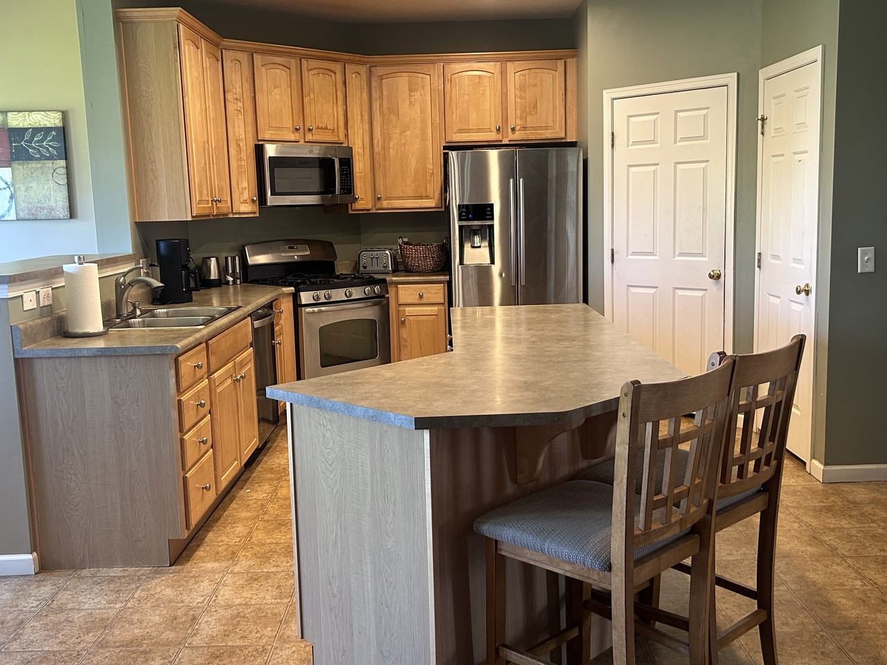 32 Goldfinch Drive - Photo 2 of 11