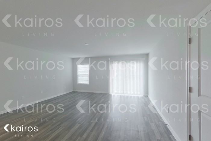 1813 Lawn Ave - Photo 4 of 18