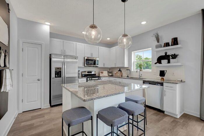 183 Pine Crest View Dr - Photo 2 of 11