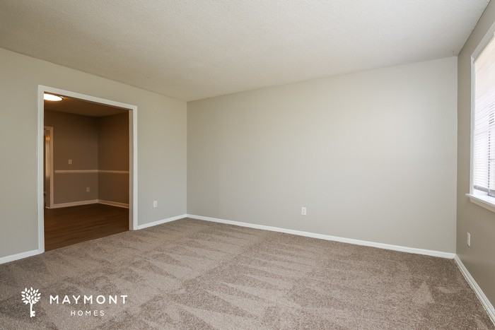 225 Froman Dr - Photo 4 of 15