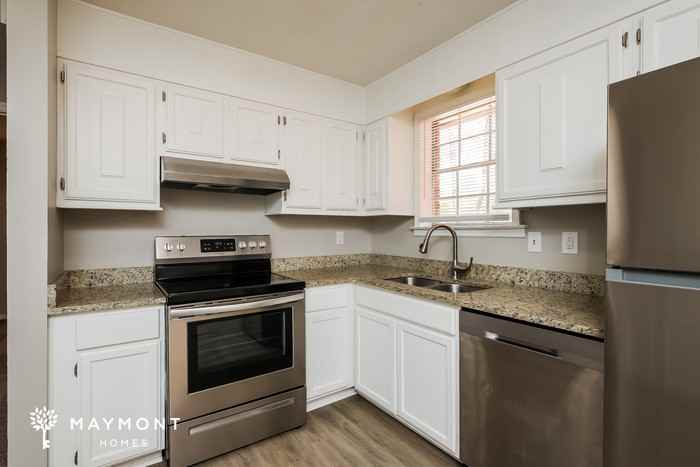 225 Froman Dr - Photo 6 of 15