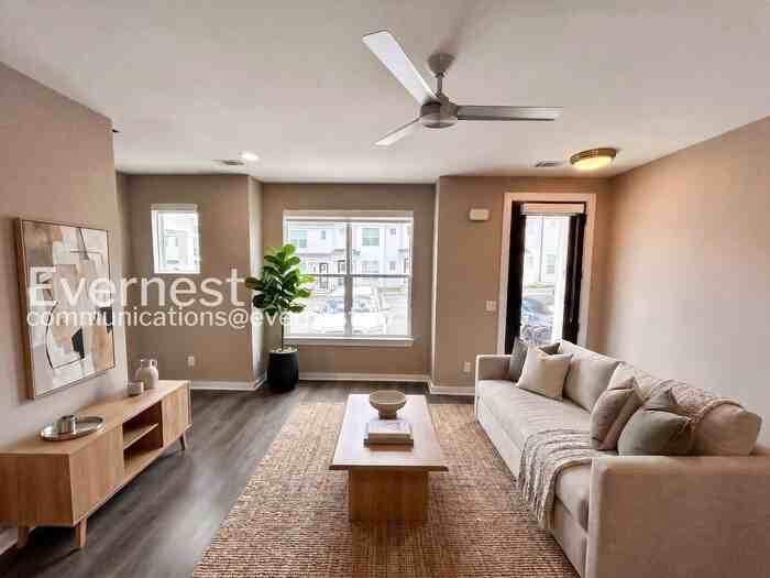 303 Jeffries Way - Photo 2 of 20