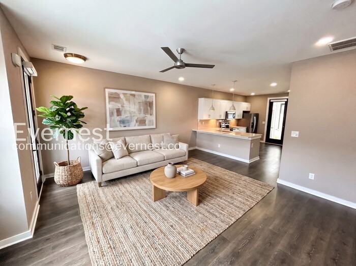 303 Jeffries Way - Photo 3 of 20