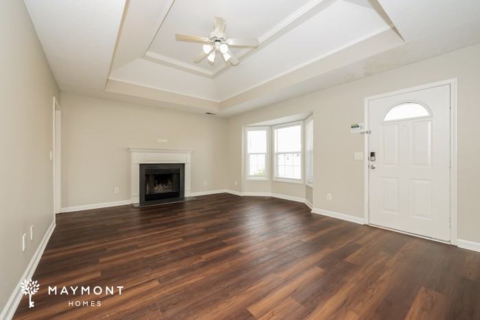 137 Howard Woody Dr - Photo 4 of 12