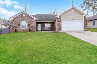 2318 Redwood - Photo 1 of 1