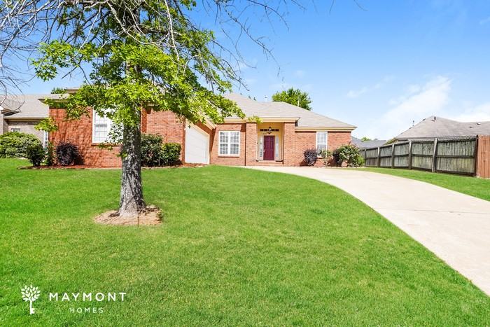 604 Castle Brook Dr - Photo 4 of 13