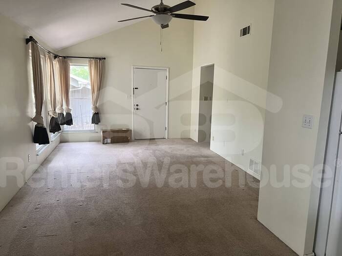 1470 Pine Row Ct - Photo 4 of 15