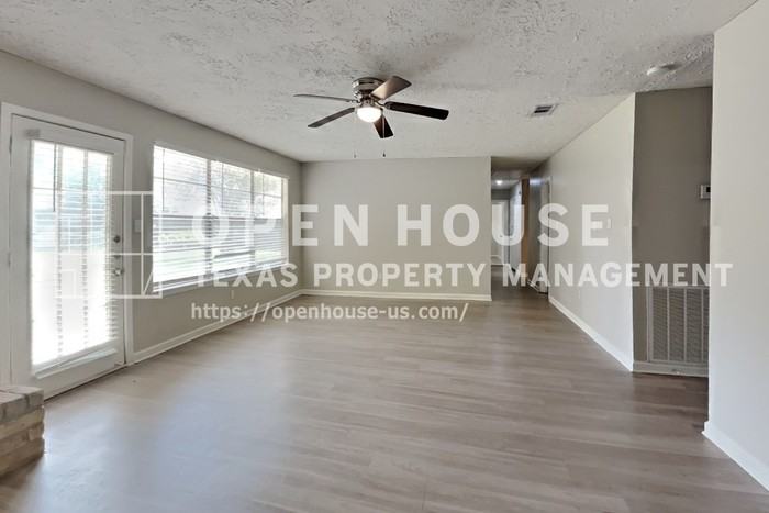 14227 Bella Dr - Photo 6 of 19