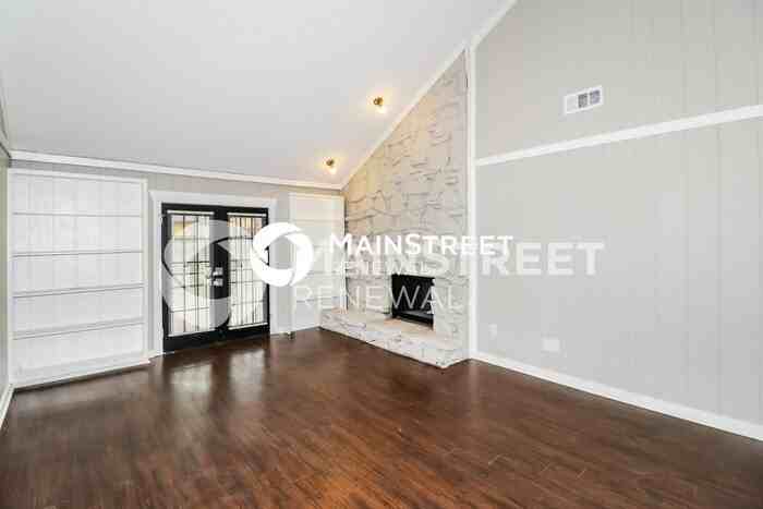 6705 Silhouette Ave - Photo 6 of 17