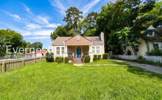 507 S Lovell Ave - Photo 1 of 1