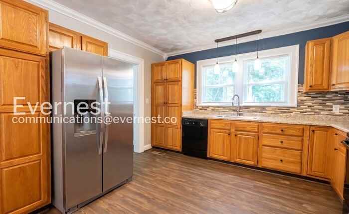507 S Lovell Ave - Photo 7 of 18