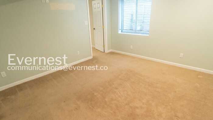250 Opal Ct - Photo 5 of 22