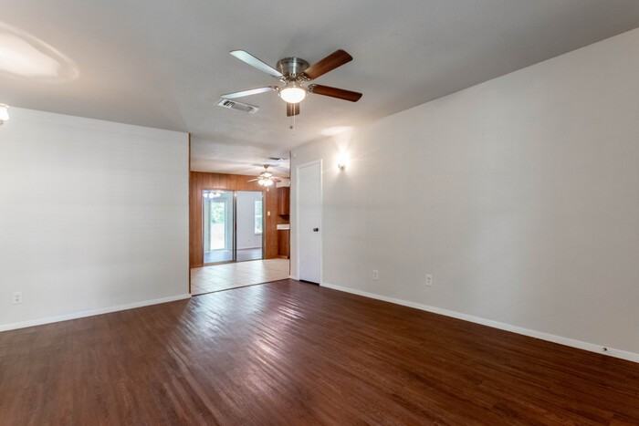 511 Hill St - Photo 2 of 23