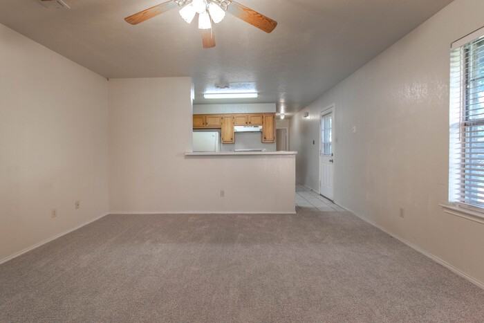 504 Brockett St #A - Photo 2 of 9