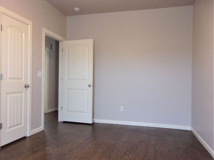 4309 Huntly Dr - Photo 6 of 11