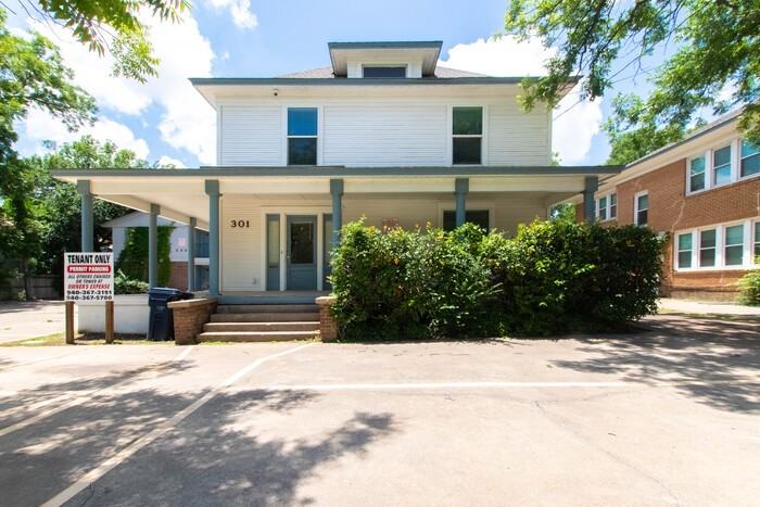 301 Fry St - Photo 2 of 22