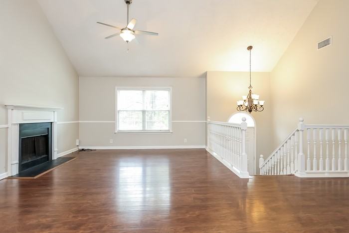 309 Timberglenn Dr - Photo 4 of 17