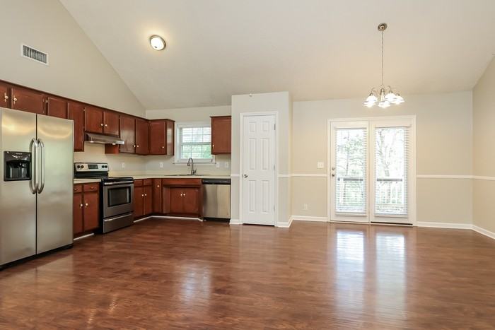 309 Timberglenn Dr - Photo 6 of 17