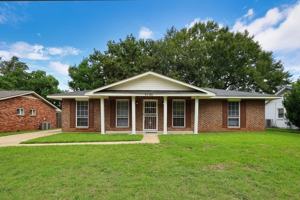 featured image of 5731 Roxboro Dr