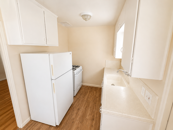 2628 Juan St #2628 - Photo 5 of 16