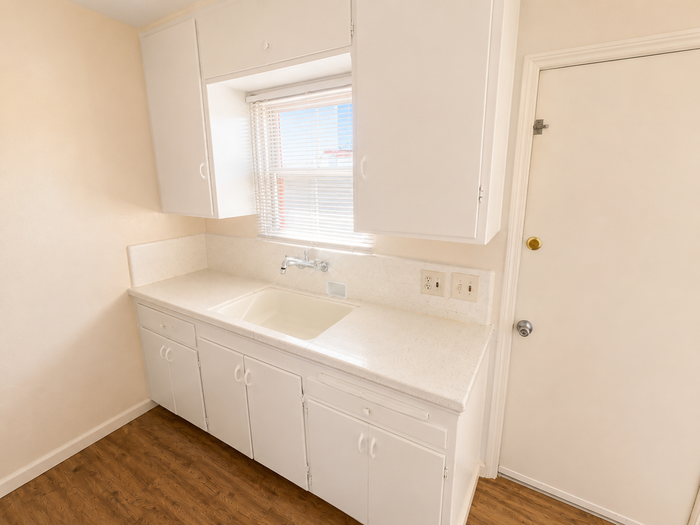 2628 Juan St #2628 - Photo 6 of 16