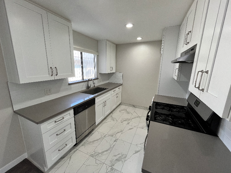 507 E Cedar Ave #209 - Photo 6 of 18