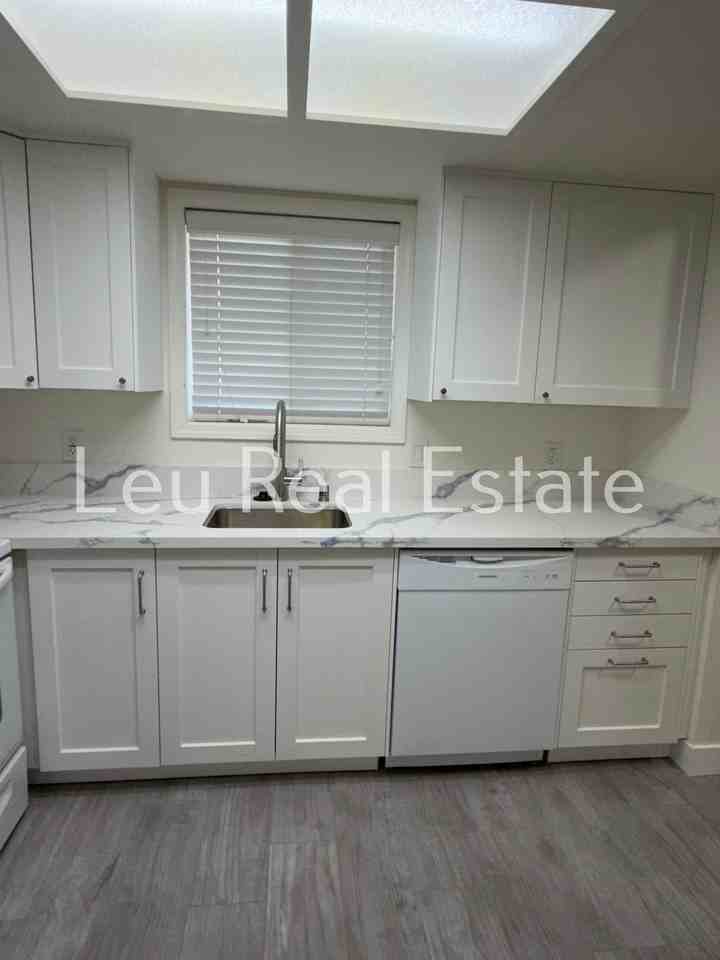 3380 Cimmarron Rd #3 - Photo 3 of 20