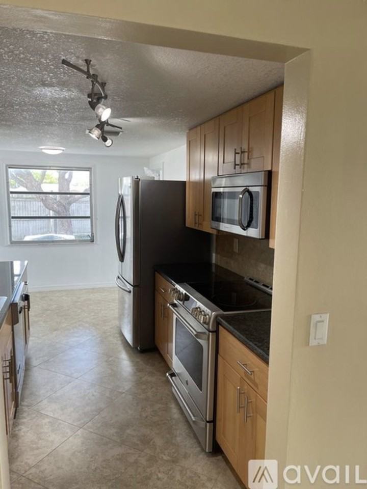 5252 Mosaic Dr #1 - Photo 5 of 10
