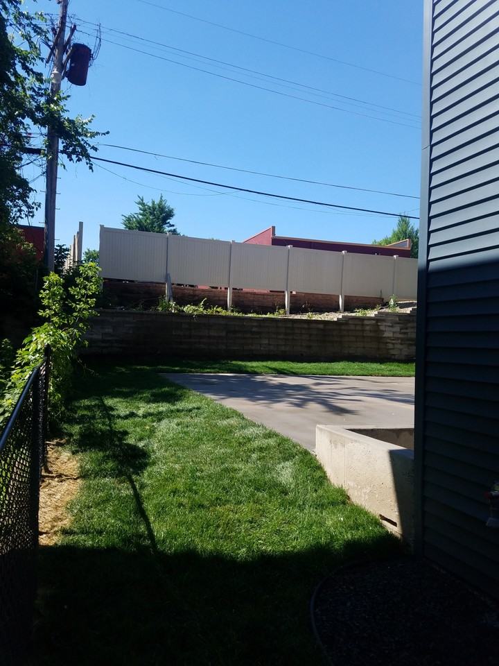 1048 Dayton Ave #1046 - Photo 4 of 19