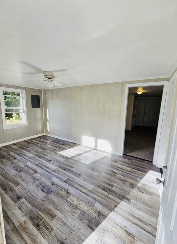 1625 Old Bainbridge Rd #NA - Photo 3 of 14