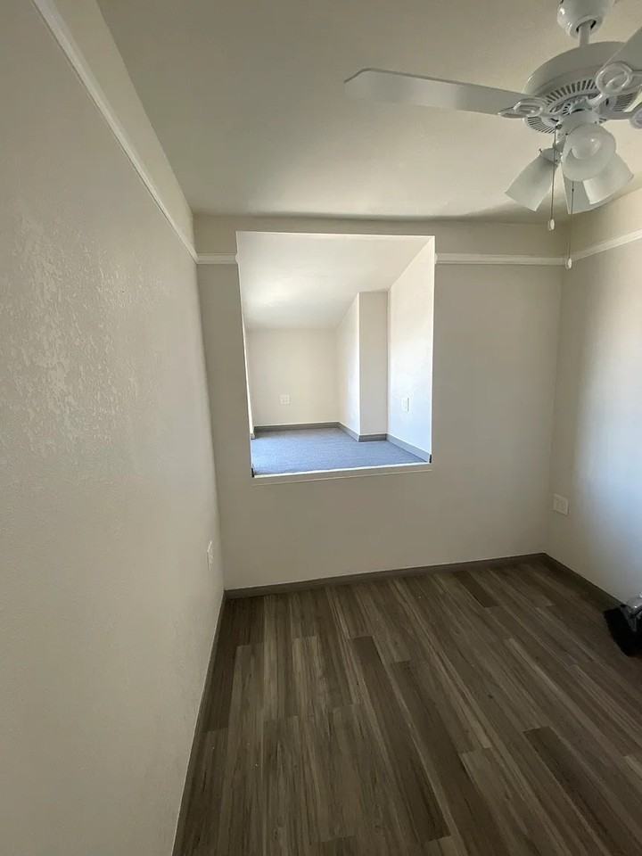 971 W Main St #D - Photo 4 of 6