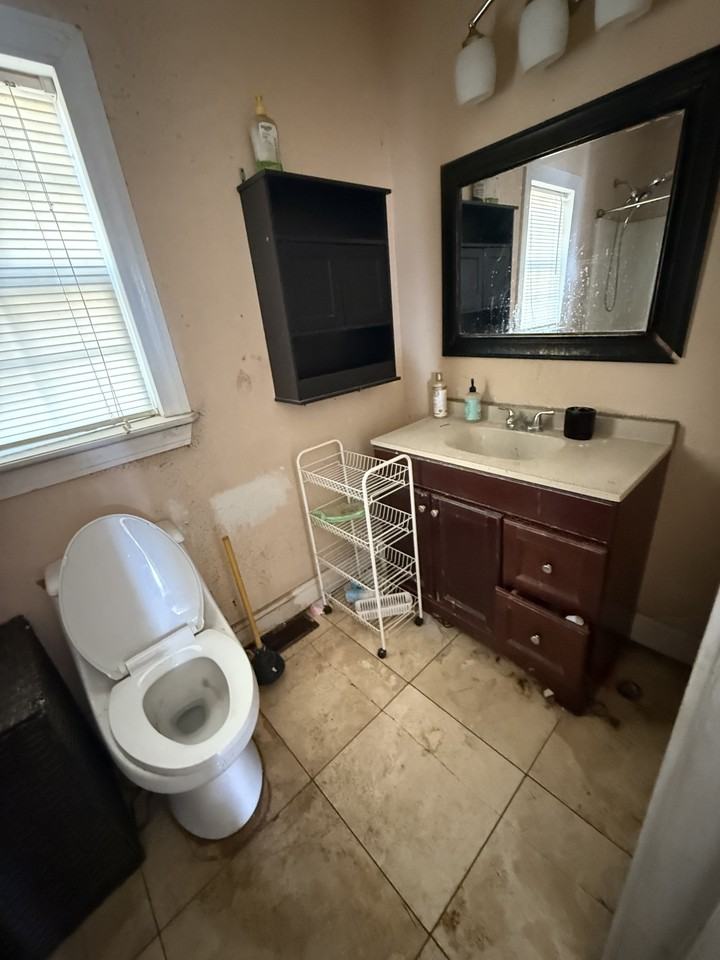 227 N Hickory St #NA - Photo 2 of 8
