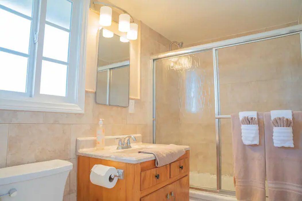 1582 W Chanticleer Rd #NA - Photo 3 of 11