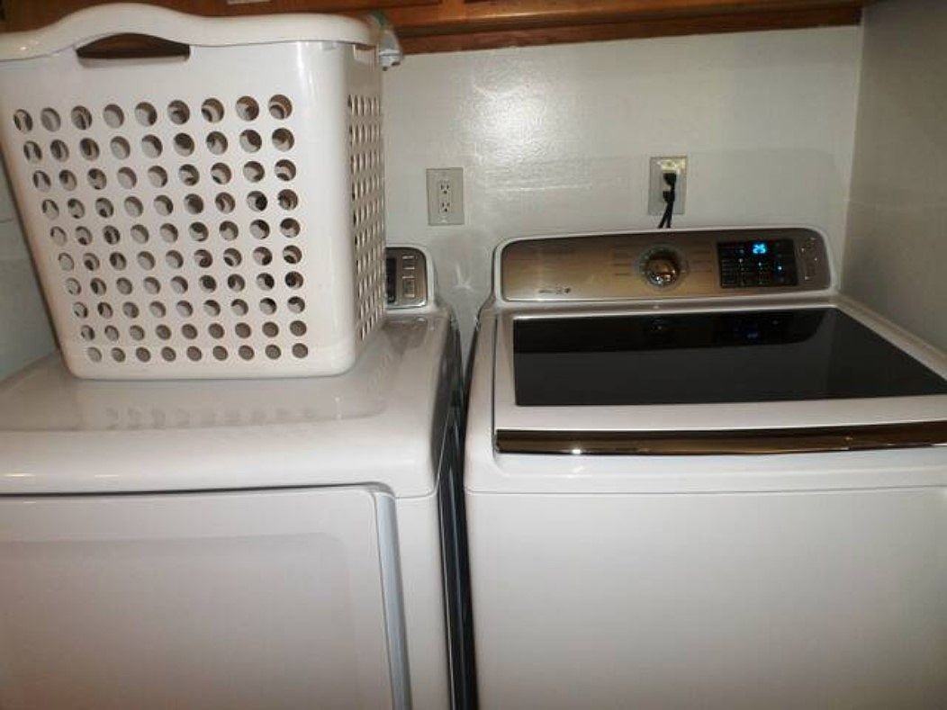 1582 W Chanticleer Rd #NA - Photo 4 of 11