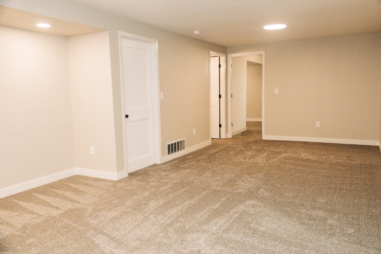 3404 Michigan Ave #NA - Photo 2 of 18
