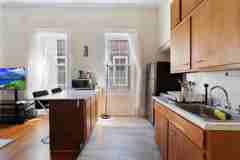 2027 Walnut St #2R - Photo 1 of 1