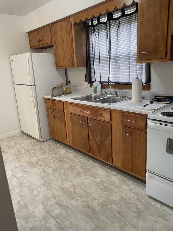2222 Whittier St #NA - Photo 3 of 10