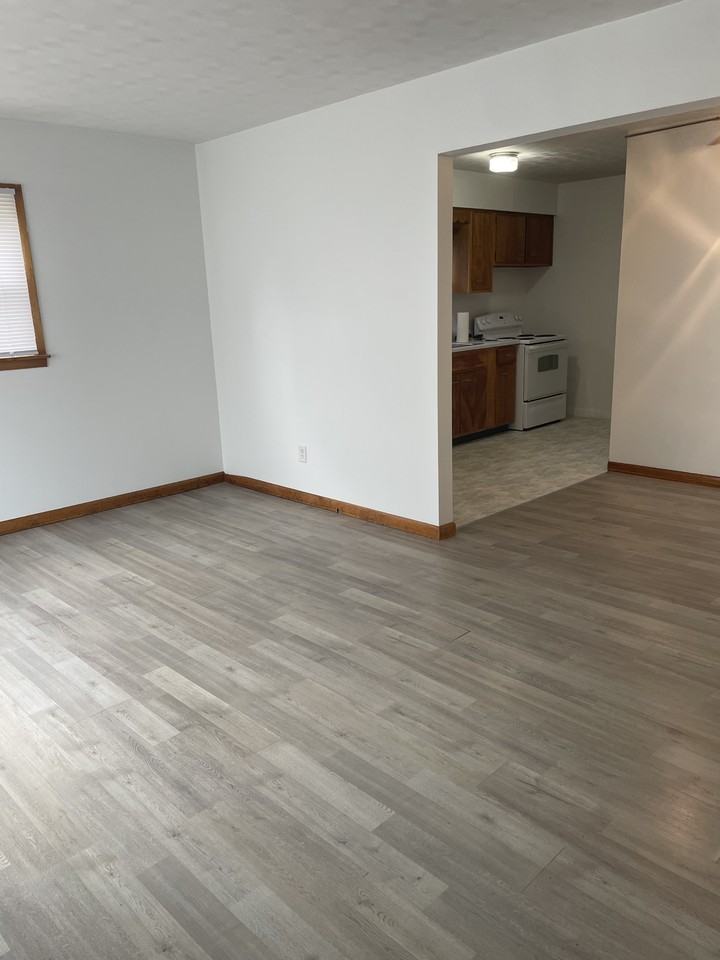 2222 Whittier St #NA - Photo 7 of 10