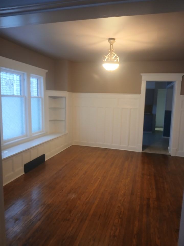 822 Potomac Ave - Photo 3 of 12