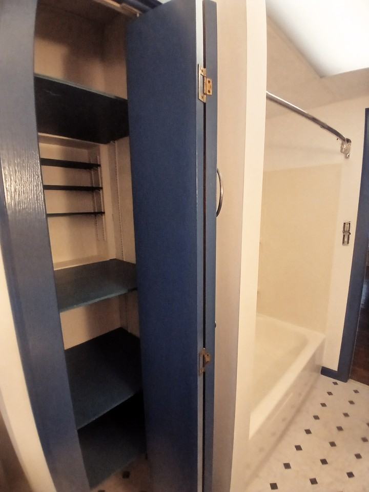 822 Potomac Ave - Photo 7 of 12