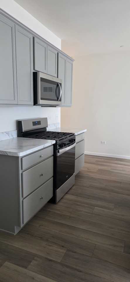 2270 Horseshoe Cir #2270 - Photo 3 of 18